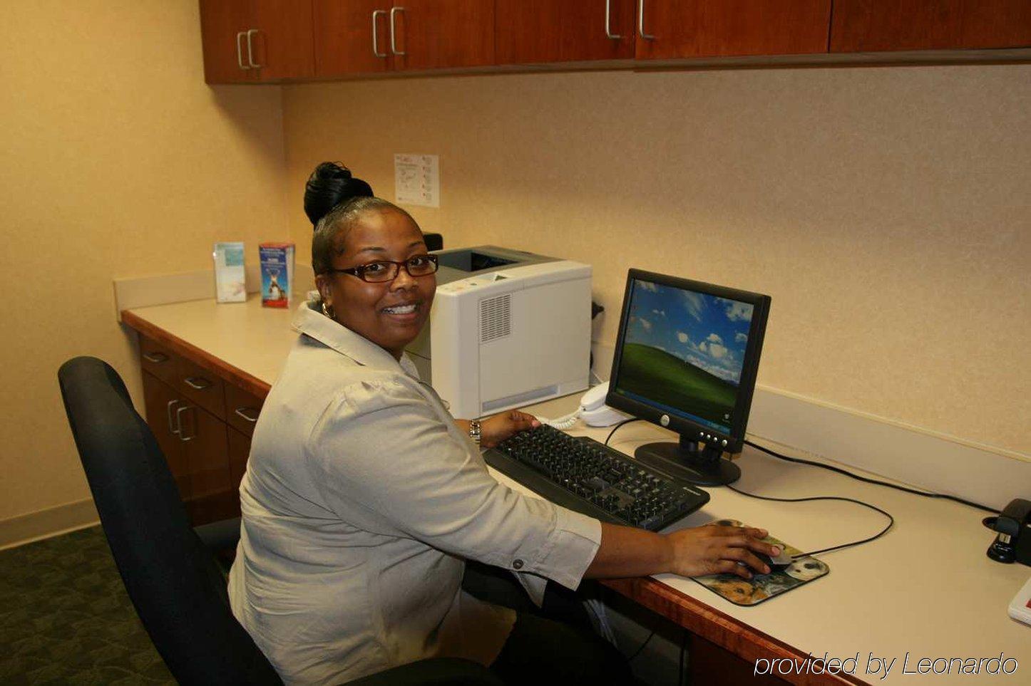 Hampton Inn Columbus-North Facilities photo