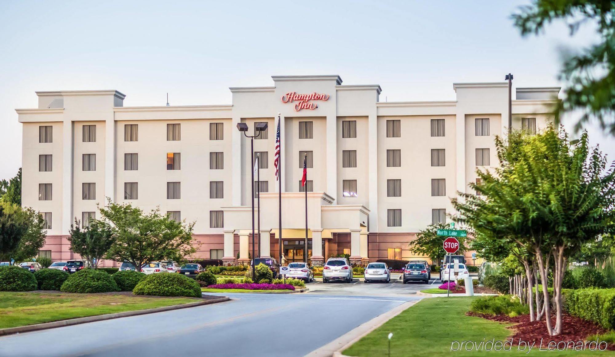 Hampton Inn Columbus-North Exterior photo